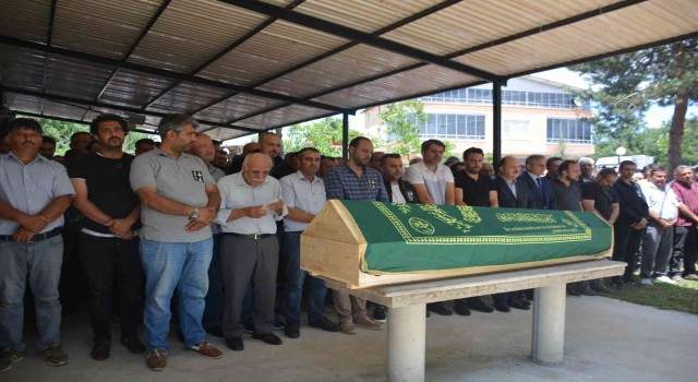 İtalyadaki helikopter kazasında yaşamını yitiren İlker Uçak son yolculuğuna uğurlandı