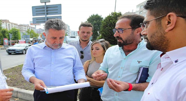 İzmir Büyükşehirden Bayraklı çıkarması