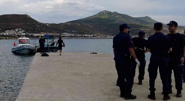 İzmirde 17 yaşındaki genç denizde boğuldu