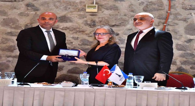 İzmirde emniyet ve zabıtadan iş birliği kararı