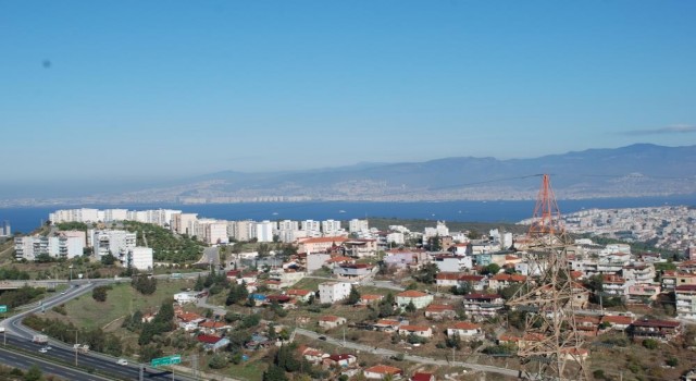 İzmirde konut, ticaret, turizm alanı arsalarına yoğun ilgi