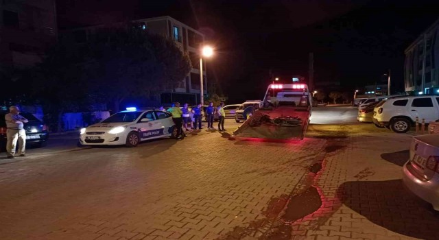 İzmirde taklalar atarak metrelerce sürüklenen motosikletin sürücüsü öldü