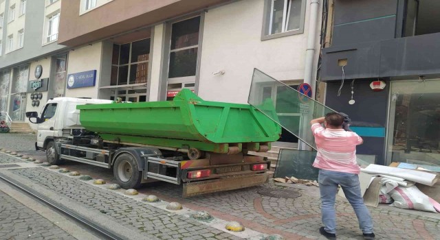 İzmitte her ay 40 ton atık cam geri dönüşüme kazandırılıyor