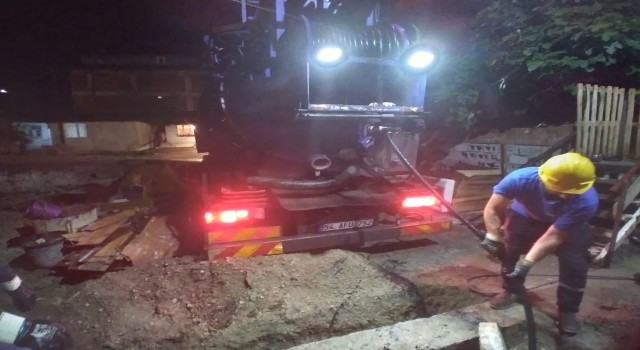 Jandarma karakolunda yaşanan su baskınına anında müdahale
