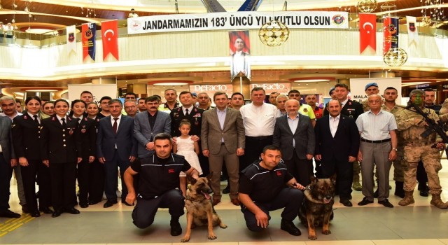 Jandarma sergisinde Aşıl ve Payda” ilgi odağı oldu