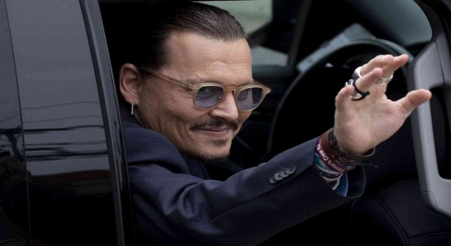 Johnny Deep, Amber Hearda açtığı hakaret davasını kazandı