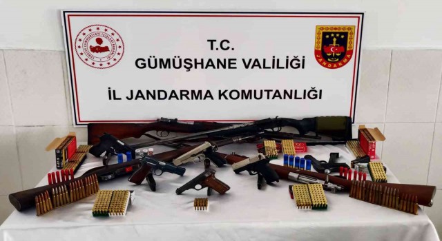 Kaçak silaha bir darbe de Jandarmadan