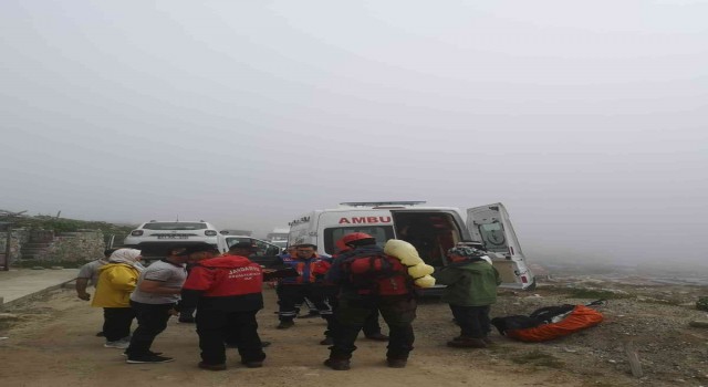 Kaçkar Dağlarında başına taş düşerek yaralanan kadın dağcı kurtarıldı