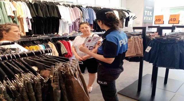 Kadınlar KADES uygulaması hakkında bilgilendirildi