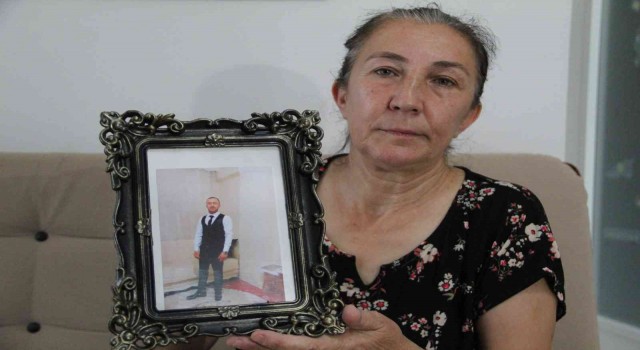 Kadir Şekerin yeniden yargılanacağı haberi, maktulün gözü yaşlı annesini sevindirdi