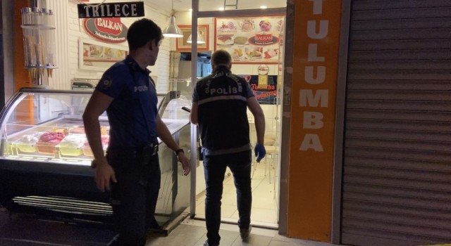 Kağıthanede dondurmacıya silahlı saldırı: 1i çocuk 2 yaralı