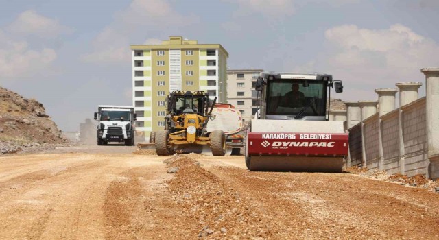 Karaköprüde üstyapı çalışmaları aralıksız sürüyor