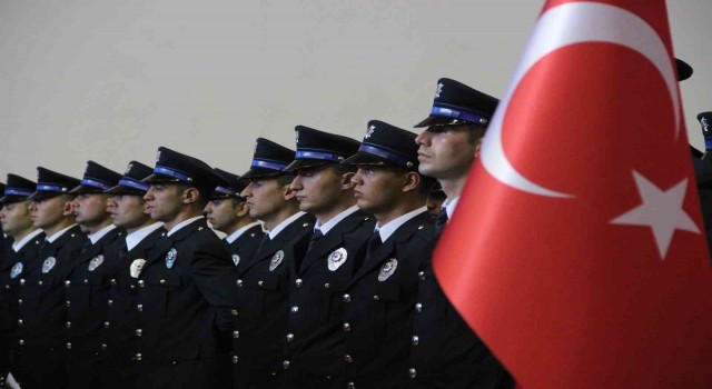 Karaman POMEMde 427 polis adayı mezun oldu