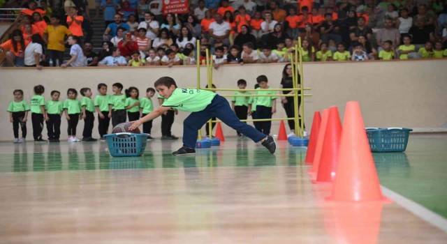 Kareside çocuk oyunları şenliği yapıldı