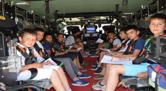 Karne alan öğrencilere jandarmadan piknik sürprizi