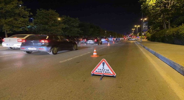 Kartal sahil yolundaki trafik denetimi