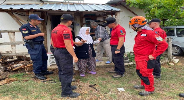 Kayıp olarak aranan yaşlı kadın kardeşinin evinde bulundu