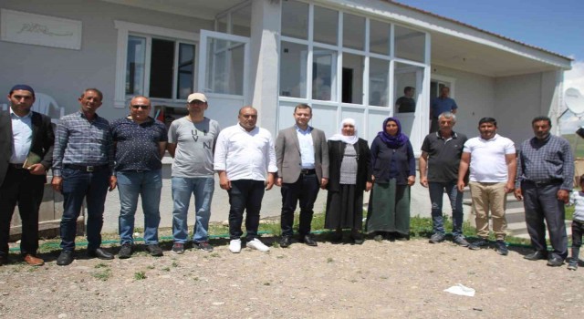 Kaymakam Demirerden şehit ailesi ve askerlere ziyaret