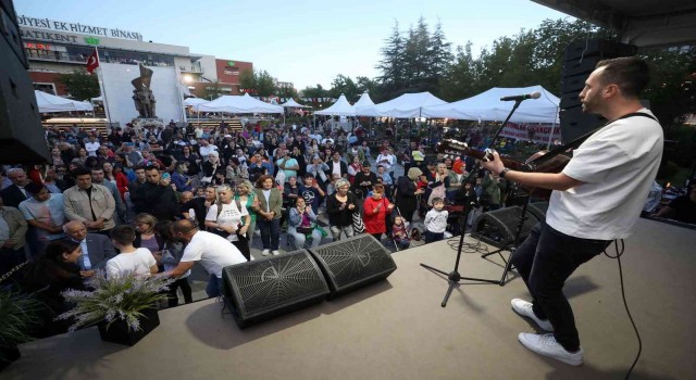 Kazım Koyuncu Yenimahallede Çiçek Festivalinde anıldı