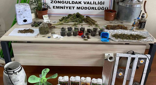 Kdz. Ereğlide düzenlenen uyuşturucu operasyonunda 3 kişi yakalandı