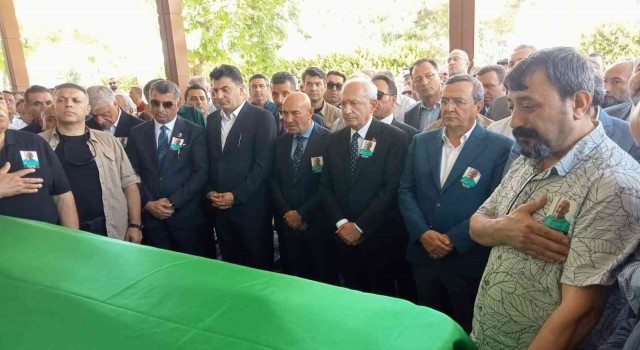 Kılıçdaroğlu, İzmirde cenazeye katıldı