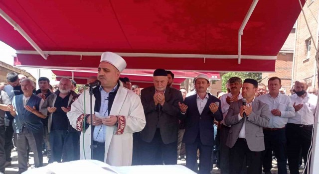 Kırsal mahallelerdeki yağmur duaları sürüyor