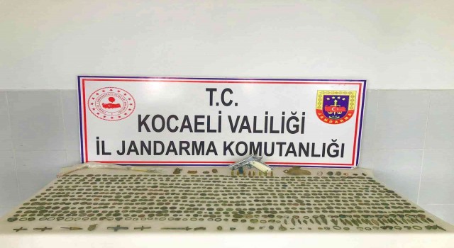 Kocaelide jandarma ekiplerinden tarihi eser operasyonu