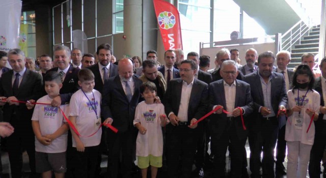 KOCAFESTe katılan öğrenciler, Türk havacılığına katkı sağlayacak projeler sergiledi
