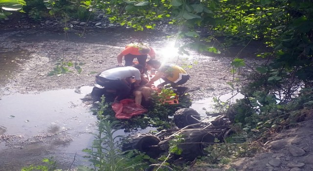 Kontrolden çıkan ATV dereye yuvarlandı: 1 yaralı