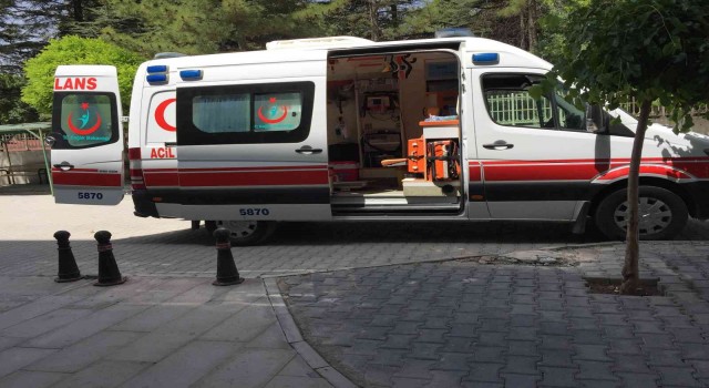 Kontrolden çıkan otomobil takla attı: 2 yaralı