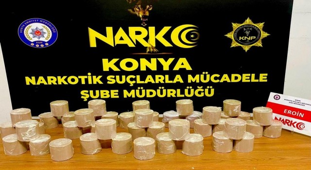 Konyada araca zulalanmış 22,5 kilo eroin polise yakalandı