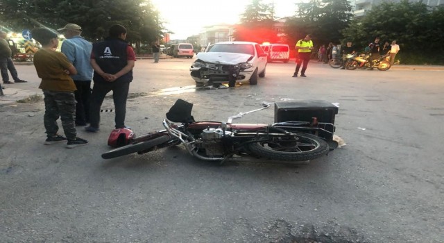 Konyada otomobil ile motosiklet çarpıştı: 1 yaralı