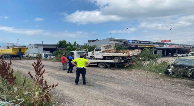 Körfezde hurda araçlar toplanıyor