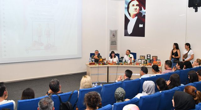 Korkut Ata Üniversitesi’nde, “oyuncağın tarihsel serüveni” konuşuldu