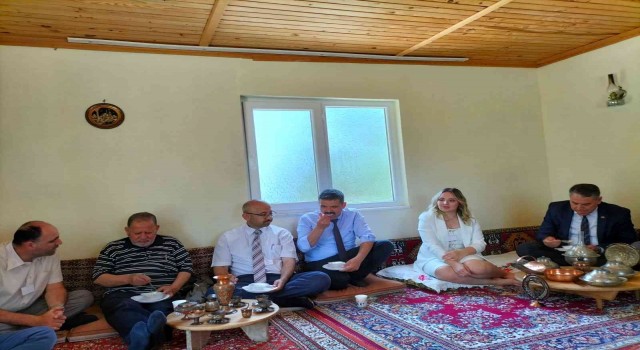 Köyceğiz Zeytinalanı Ortaokulunda, Köy Odası geleneği yaşatılıyor
