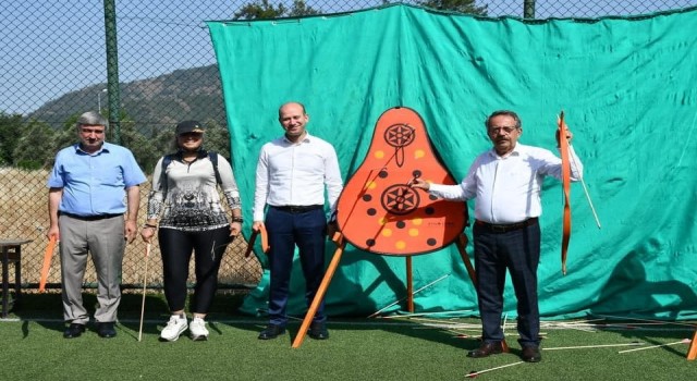 Köyceğizde Toparlar Ortaokulu yararına yardım etkinliği düzenlendi