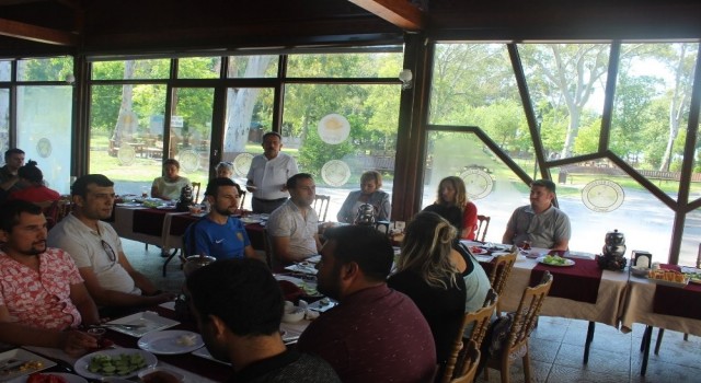 Köyceğizde turnuvaya katılan öğretmenlere kahvaltı düzenlendi