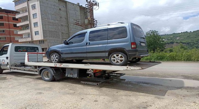 Kumruda korsan taksicilik yapan sürücüye 9 bin TL ceza