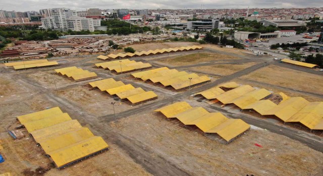 Kurban pazarları bayrama hazırlandı, kurbanlıkları bekliyor