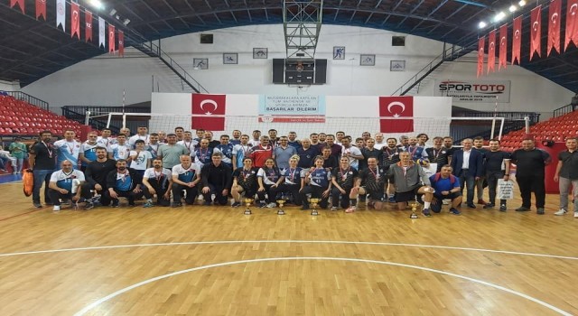Kütahyada kurumlar arası voleybol turnuvası