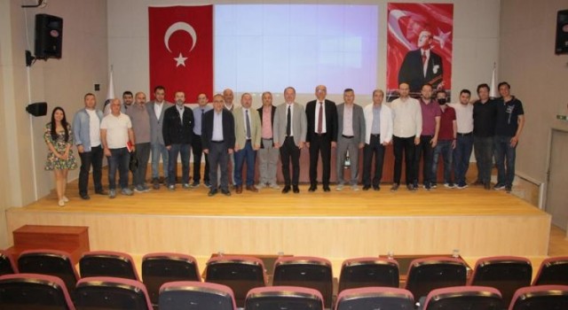 Kütahyada “Türkiye Bilimsel ve Teknolojik Araştırma Kurumu TEYDEB Destekleri konulu seminer
