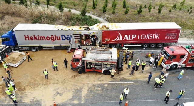 Kuzey Marmarada 2 tır çarpıştı: 1 ölü