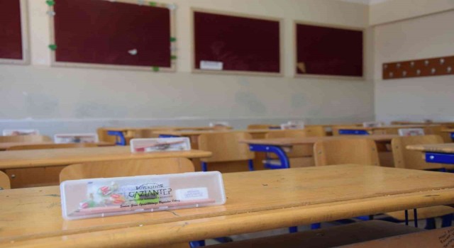 LGSye girecek 50 bin öğrenciye kalem seti