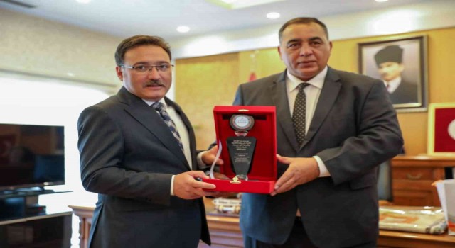 Libya Heyetinden Vali Çiçeke ziyaret