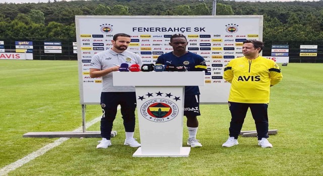 Lincoln Henrique: “Fenerbahçeden teklif geldiğini duyunca çok heyecanlandım”