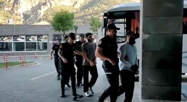Manisada 10 DEAŞ üyesi tutuklandı