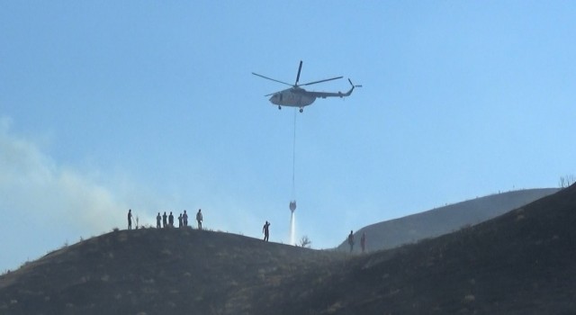 Manisada korkutan yangın: Yangına havadan ve karadan müdahale edildi