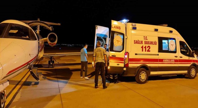 Mardinde tedavi gören hasta, ambulans uçakla İstanbula nakledildi