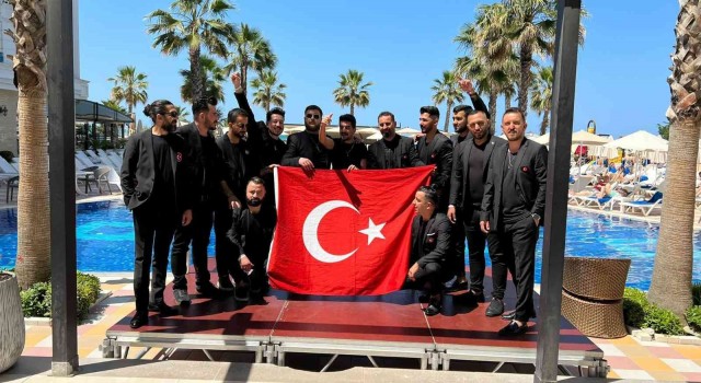Mardinli kuaförün de içinde bulunduğu takım dünya şampiyonu oldu