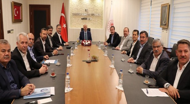 Memur-Sen heyeti Bakan Bilgin ile görüştü
